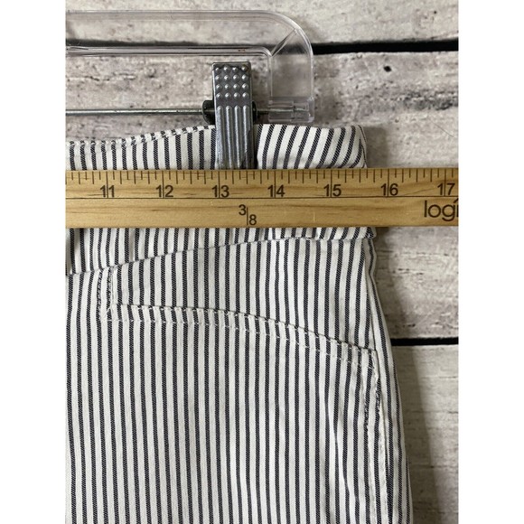 Lila Rose Shorts Womens Size Large Striped Bermuda Pull On Mid Rise Stretchy - Picture 5 of 9